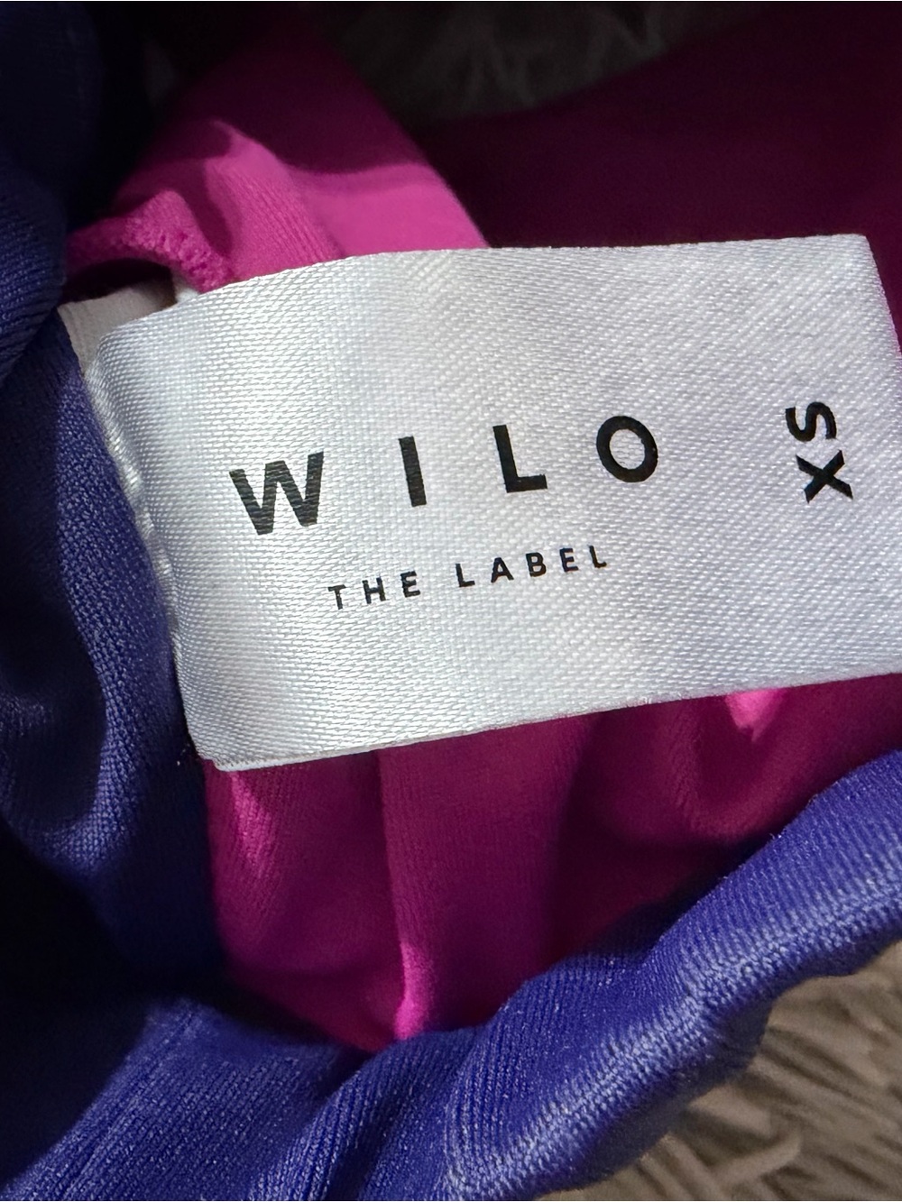 Wilo Colorblock Sports Bra - Magenta, Navy & White Size XS - Picture 5 of 6